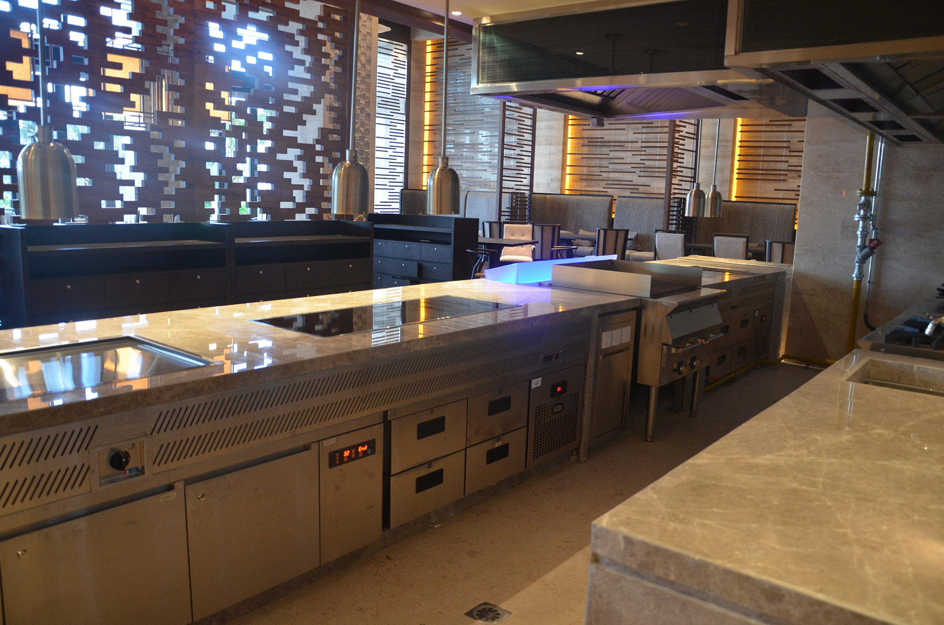 Cocina comercial Crowne Plaza Hailing Island (4)